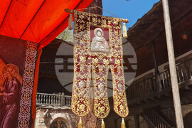 Троянски манастир - празнична литургия - Великден