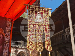 Троянски манастир - празнична литургия - Великден