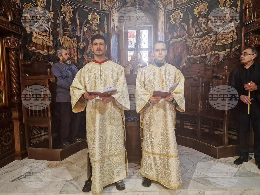 Троянски манастир - празнична литургия - Великден