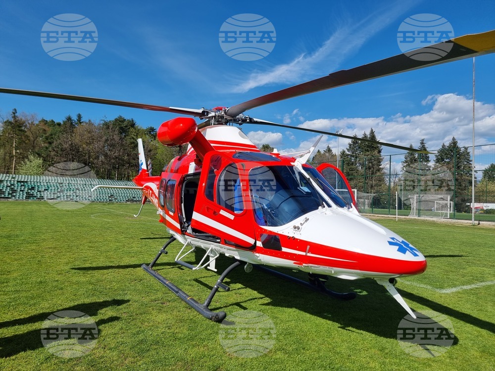 Медицински хеликоптер транспортира пострадал в катастрофа мъж от Гоце Делчев до София