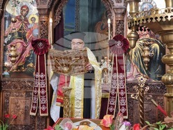 Ямбол - храм „Св. Николай Чудотворец" - богослужение „Второ Възкресение"