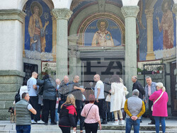 Ямбол - храм „Св. Николай Чудотворец" - богослужение „Второ Възкресение"