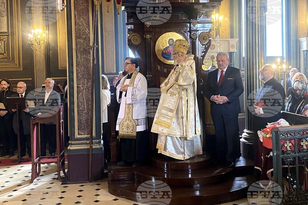 Турция - Истанбул - Желязна църква „Свети Стефан“ - Второ Възкресение - празнично богослужение