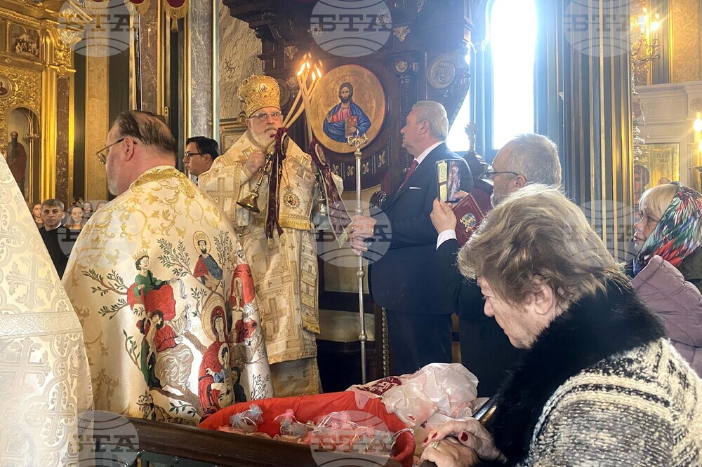 Турция - Истанбул - Желязна църква „Свети Стефан“ - Второ Възкресение - празнично богослужение