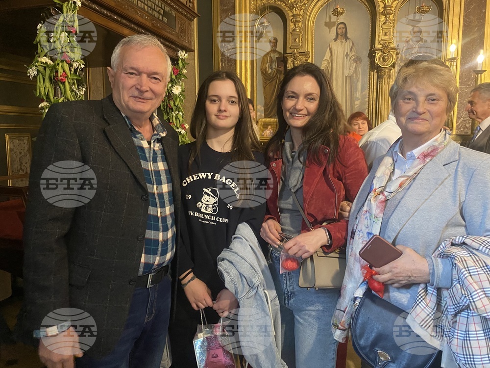 Турция - Истанбул - Желязна църква „Свети Стефан“ - Второ Възкресение - празнично богослужение