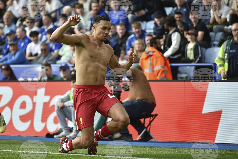 Ливърпул се наложи срещу Лестър, който изпадна от Висшата лига