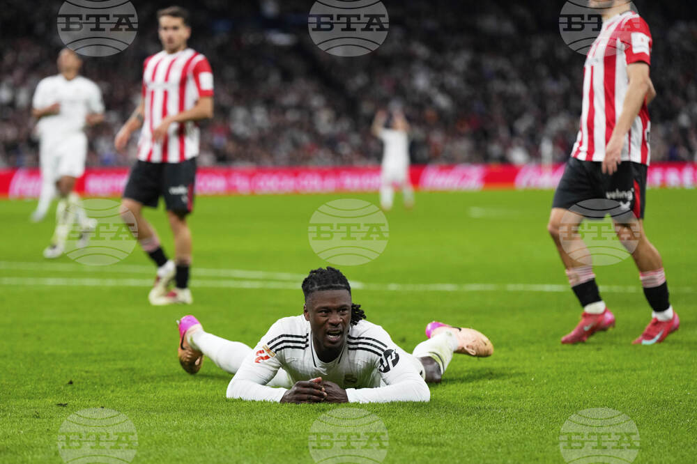 Едуардо Камавинга може да пропусне началото на сезона за Реал Мадрид