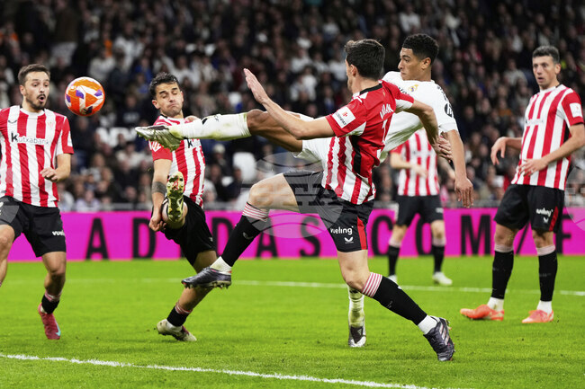 Гол в добавеното време на Феде Валверде донесе успех на Реал (Мадрид) над Атлетик (Билбао) в Примера дивисион