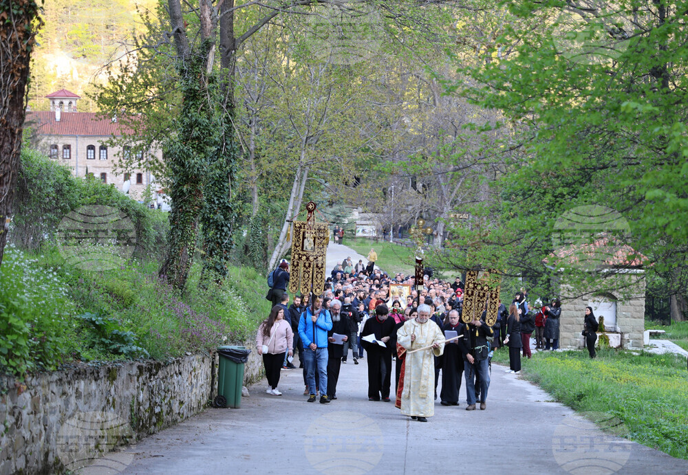 Бачковски манастир - чудотворна икона на Света Богородица