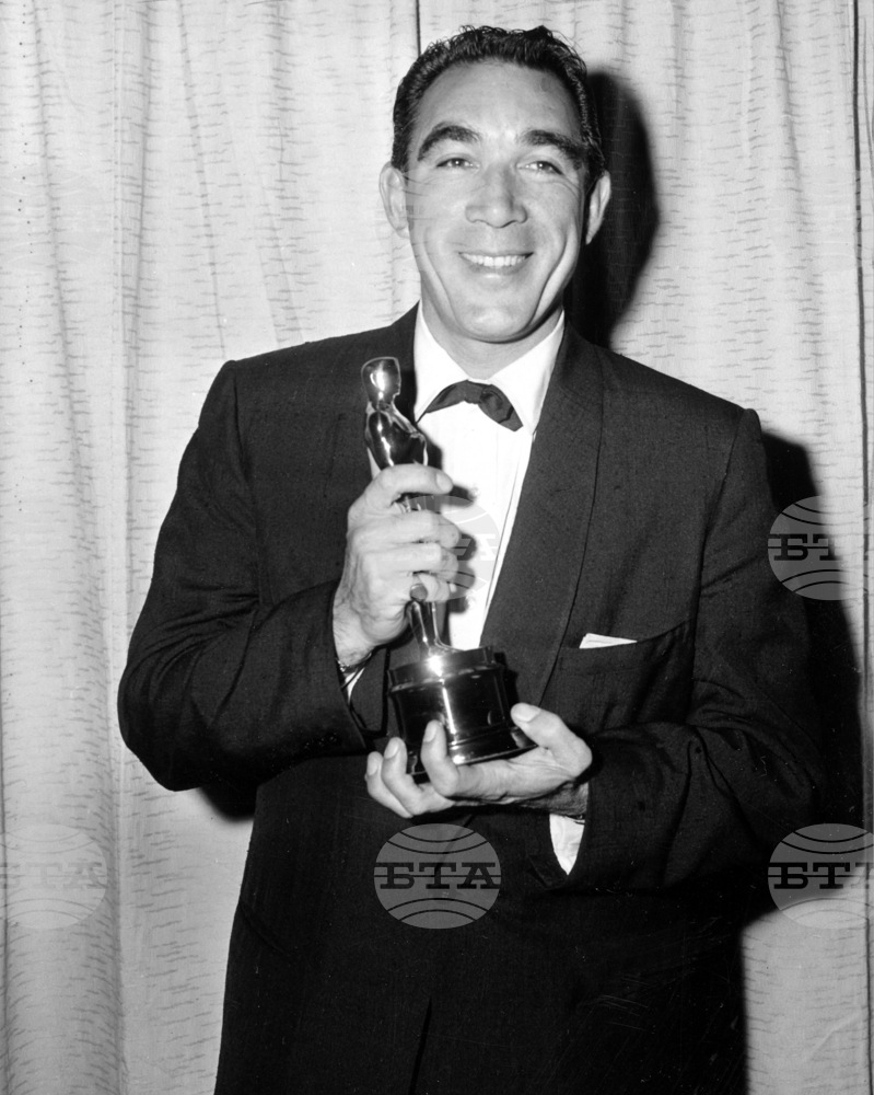 Един от любимите ми герои беше гъркът Зорба, казва Антъни Куин, от чието рождение днес се навършват 110 години