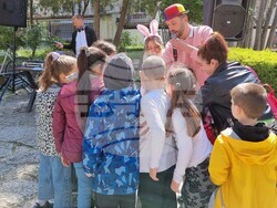 Варна - храм „Св. Архангел Михаил“ - борба с великденски яйца