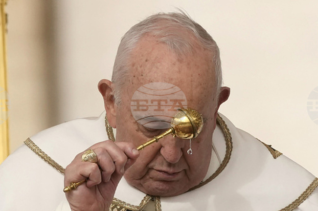 Легендата на българския футбол Христо Стоичков почете папа Франциск и припомни срещата си с него