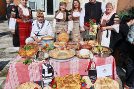 Село Извор - „Червен, червен Великден" - регионален конкурс