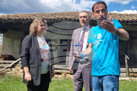 Сърбия - Село Извор - Наталия Киселова - посещение