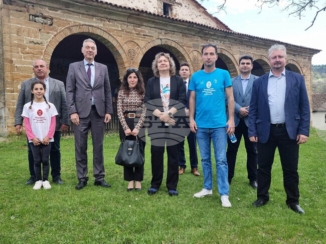 Сърбия - Село Извор - Наталия Киселова - посещение