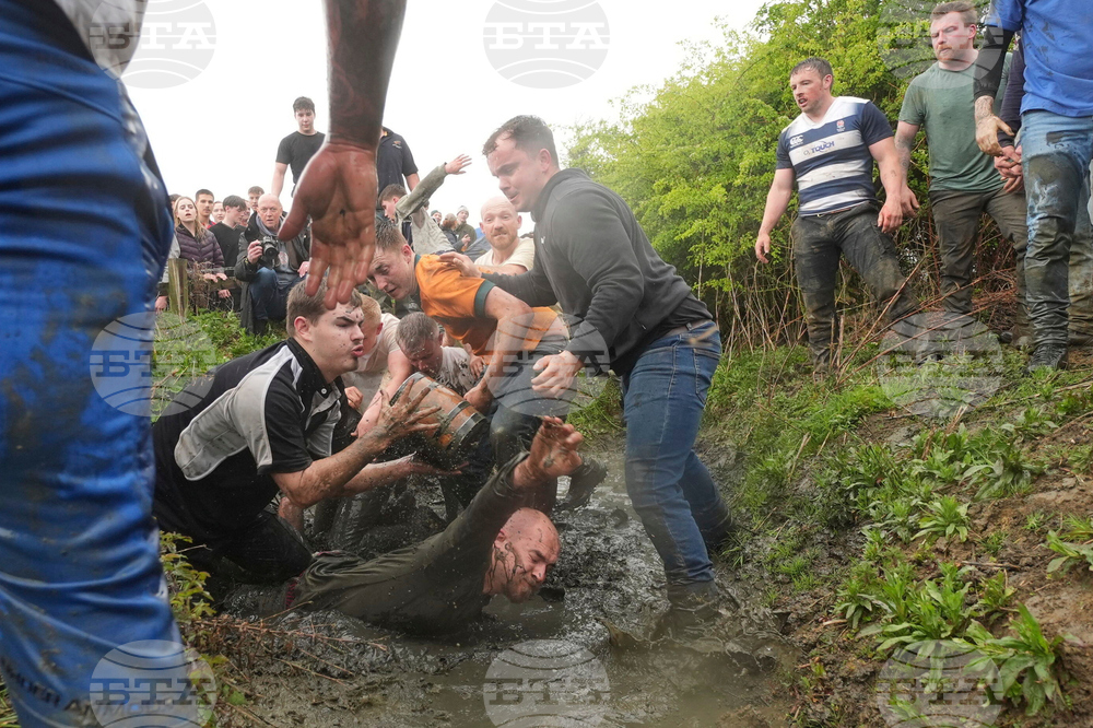 Britain Bottle Kicking
