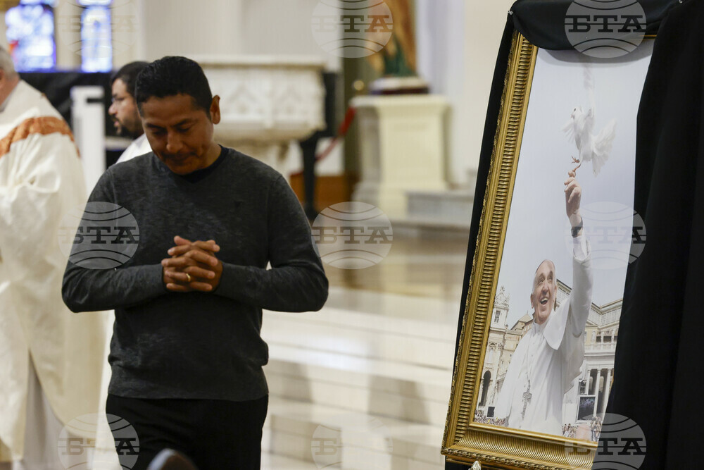 Obit Pope Francis Global Reax