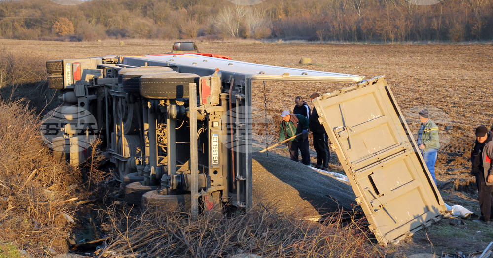 Село Добрич - тежкотоварен камион - катастрофа