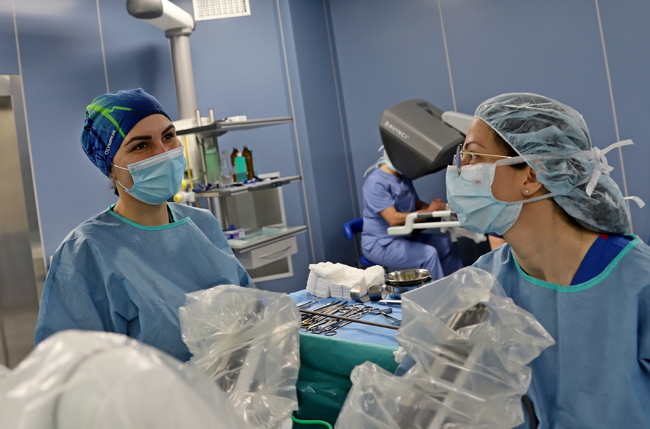 ВМА със 100 роботизирани операции за по-малко от 100 дни