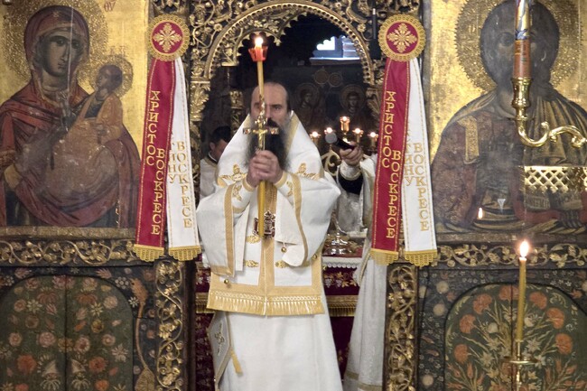 Българският патриарх Даниил отслужи литургия в Роженския манастир по случай празника на чудотворната икона "Света Богородица - Вратарница"