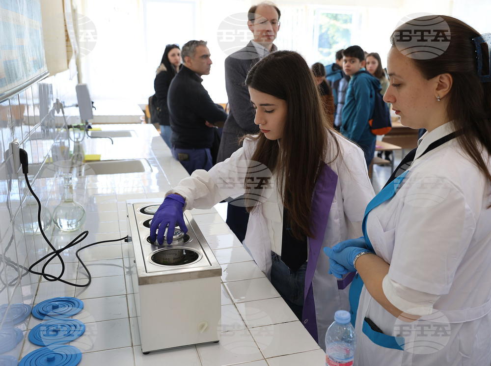 Варна - Професионална гимназия по химични и хранително-вкусови технологии „Д. И. Менделеев“ - дуално обучение