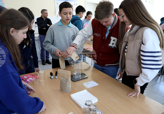 Дуалното обучение бе представено пред седмокласници във Варна