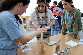 Варна - Професионална гимназия по химични и хранително-вкусови технологии „Д. И. Менделеев“ - дуално обучение