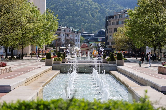 КНСБ започва национална кампания за ръст на възнагражденията на заетите в общински дейности