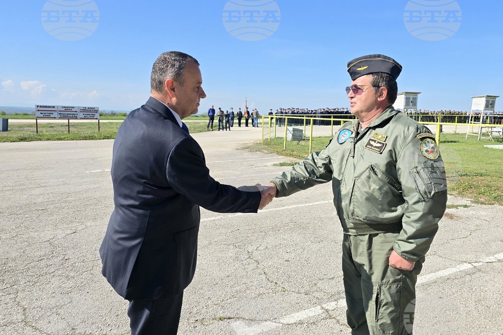 Долна Митрополия - ВВВУ „Георги Бенковски“ - курсанти