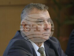 УНСС - „Работа, осигуровки, права - за силен старт на кариерата“- публична лекция