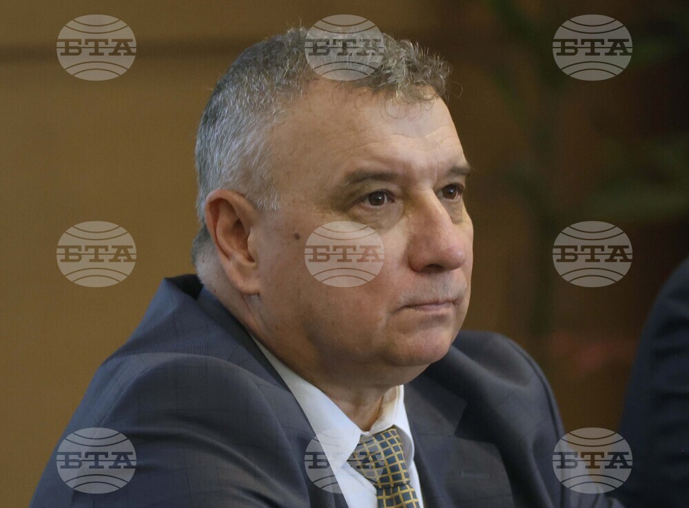 УНСС - „Работа, осигуровки, права - за силен старт на кариерата“- публична лекция