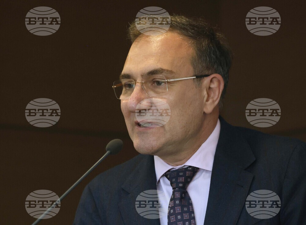 УНСС - „Работа, осигуровки, права - за силен старт на кариерата“- публична лекция