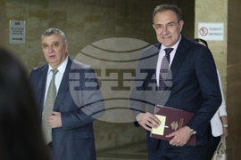 УНСС - „Работа, осигуровки, права - за силен старт на кариерата“- публична лекция