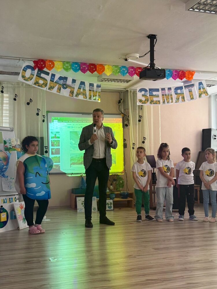 Планетата е на най-малките – с визита на зам.-кмета Радостин Танев в ДГ № 20 започна Седмицата на Земята