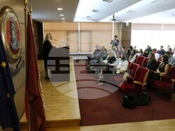 УНСС - „Работа, осигуровки, права - за силен старт на кариерата“- публична лекция