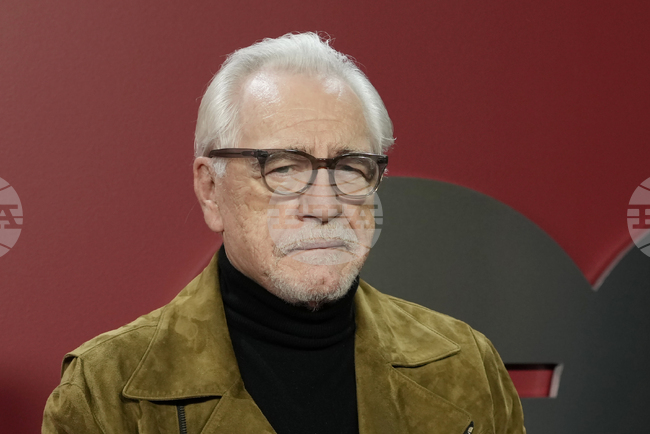 Брайън Кокс направи своя режисьорски дебют на Международния филмов фестивал в Торонто