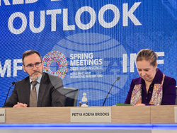 САЩ - Вашингтон - Международен валутен фонд - пресконференция