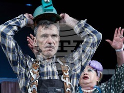 Снимка: Драматичен театър „Борис Луканов“ – Ловеч