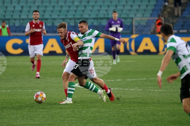 Parliament Leader Defends Betting Shirt as “Shock Tactic” to Raise Awareness of Addictions