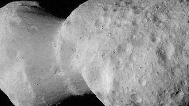 Астероид с размерите на къща приближава към Земята, съобщи НАСА