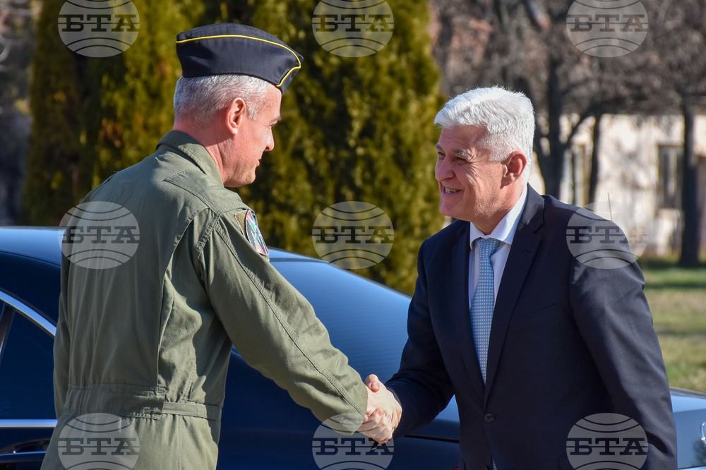 Defence Minister Stoyanov Visits Graf Ignatievo Air Base to Inspect Progress on Upgrading Infrastructure Projects