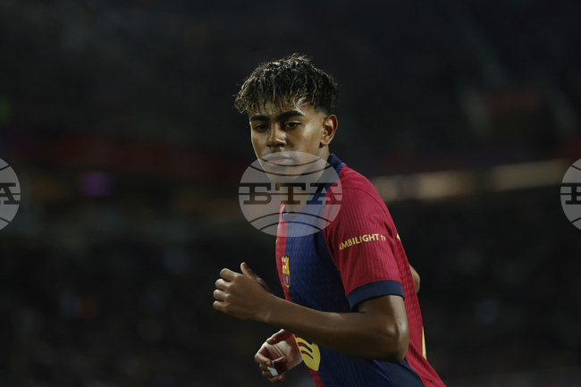 Ламин Ямал: "Невероятно е да виждам деца с фланелки с моето име“