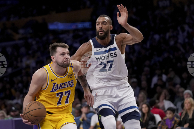 Лос Анджелис Лейкърс изравни резултата в серията срещу Минесота от първия кръг на плейофите в НБА