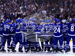 Senators Maple Leafs Hockey