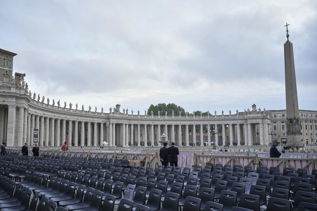 Колко са продължили понтификатите на "съвременните" и "модерните" папи и какви папски имена са били най-често срещани през 20-и и 21-ви век