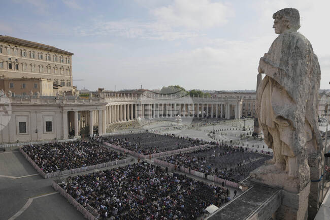 АНСА: Започна поклонението пред тленните останки на папа Франциск