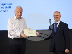 МОН - Фонд „Научни изследвания“ - успешни проекти - награди