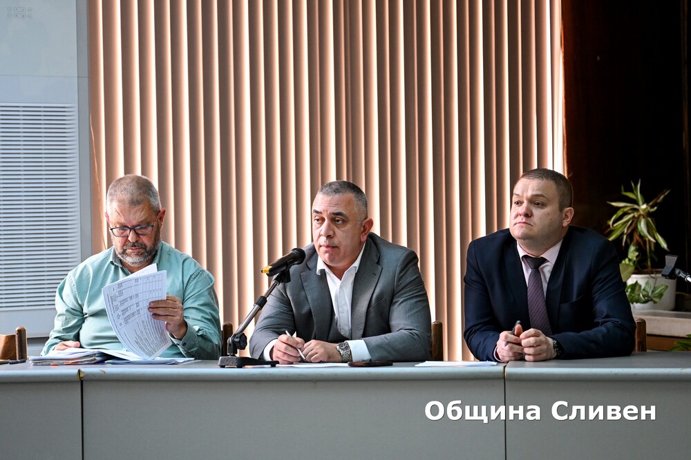Стефан Радев: Бюджетът за 2025 година гарантира изпълнението на всички функции и дейности на община Сливен