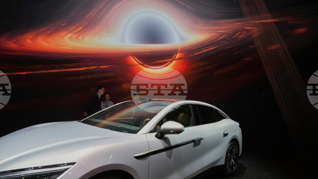 Пекин обяви, че е постигнал споразумение с ЕС за вноса на произведени в Китай електрически превозни средства