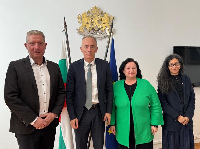 МОН: На 2780 лева се увеличава минималната заплата за асистентите във висшите училища